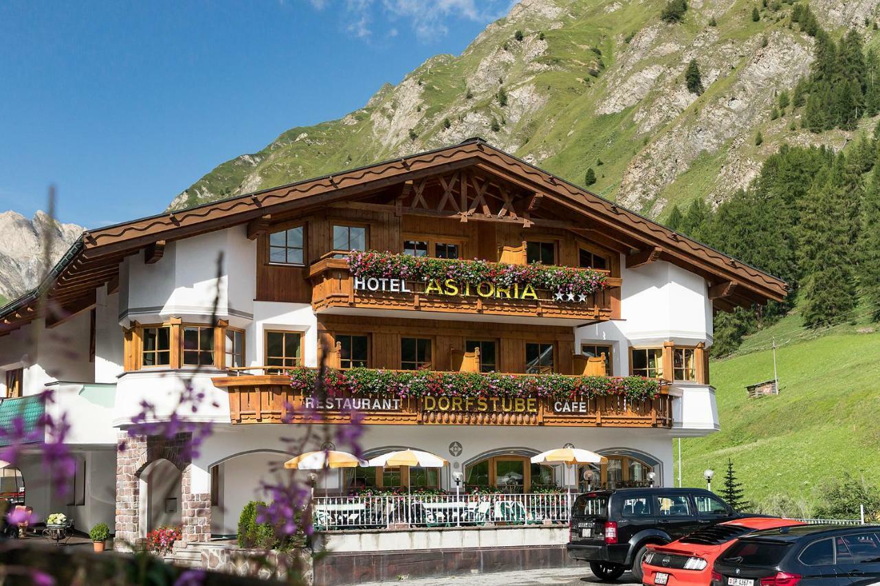 Hotel Astoria Самнаун Екстериор снимка